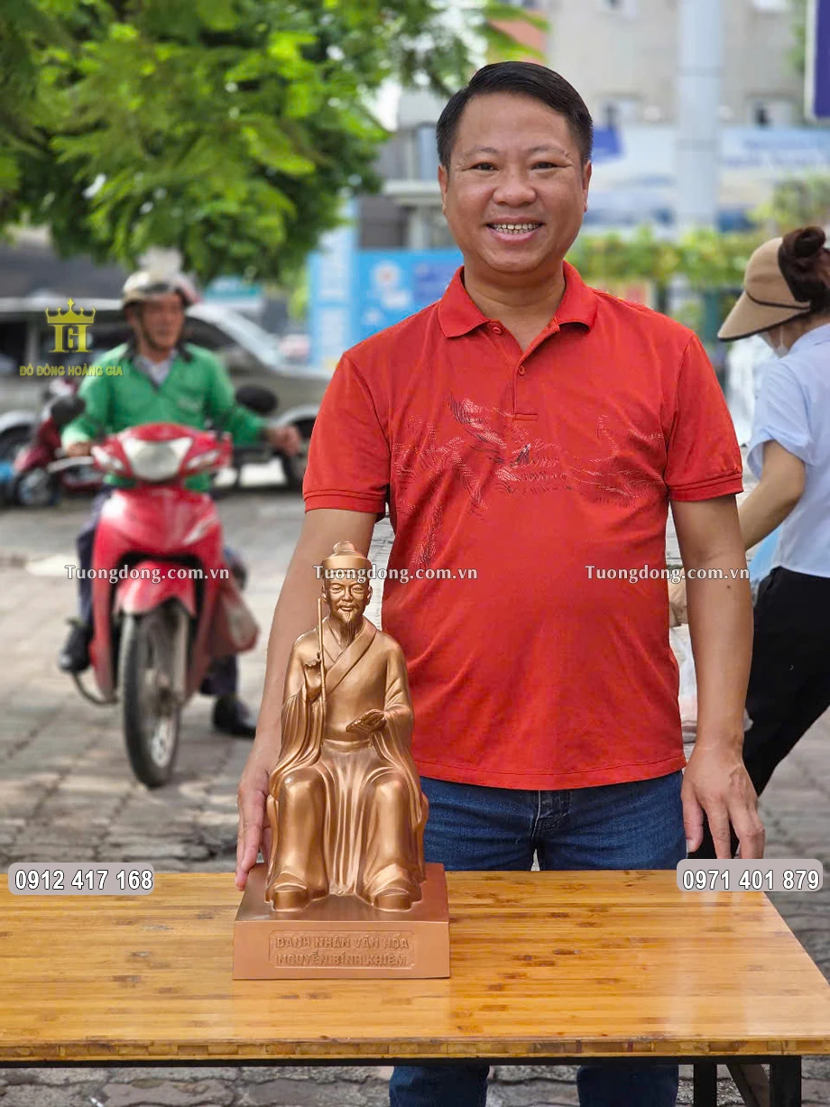 Tượng Đồng Nguyễn Bỉnh Khiêm Cao 42Cm