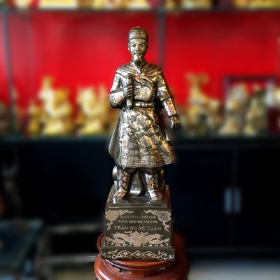 Bức tượng cụ Trần Hưng Đạo đồng đỏ cao 69cm - TĐ047