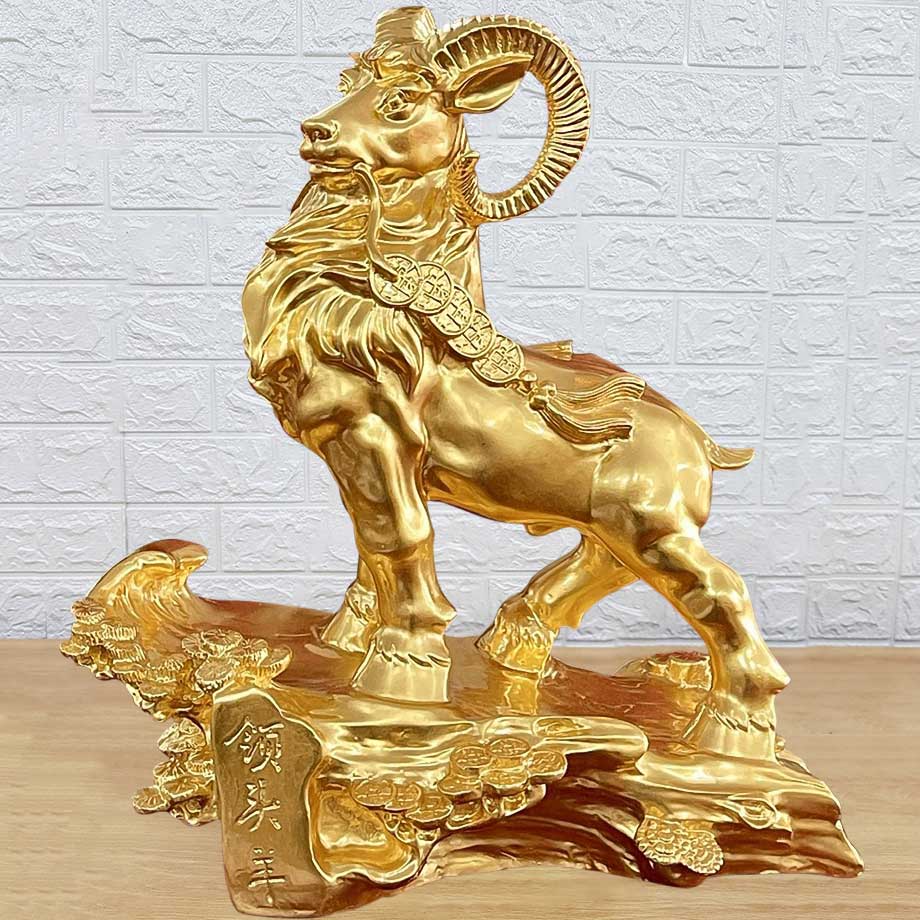 Tượng Dê Phong Thủy Đứng Bệ Đá Gốc Tùng Dát Vàng 9999