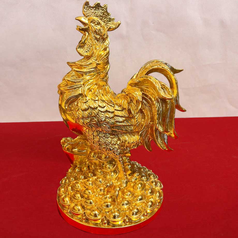 Tượng Đồng Gà Trống Đứng Trên Mâm Tiền Dát Vàng 24K