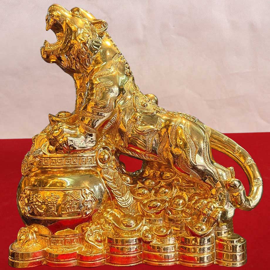 Tượng Hổ Ôm Hũ Tiền Bằng Đồng Mạ Vàng 24K
