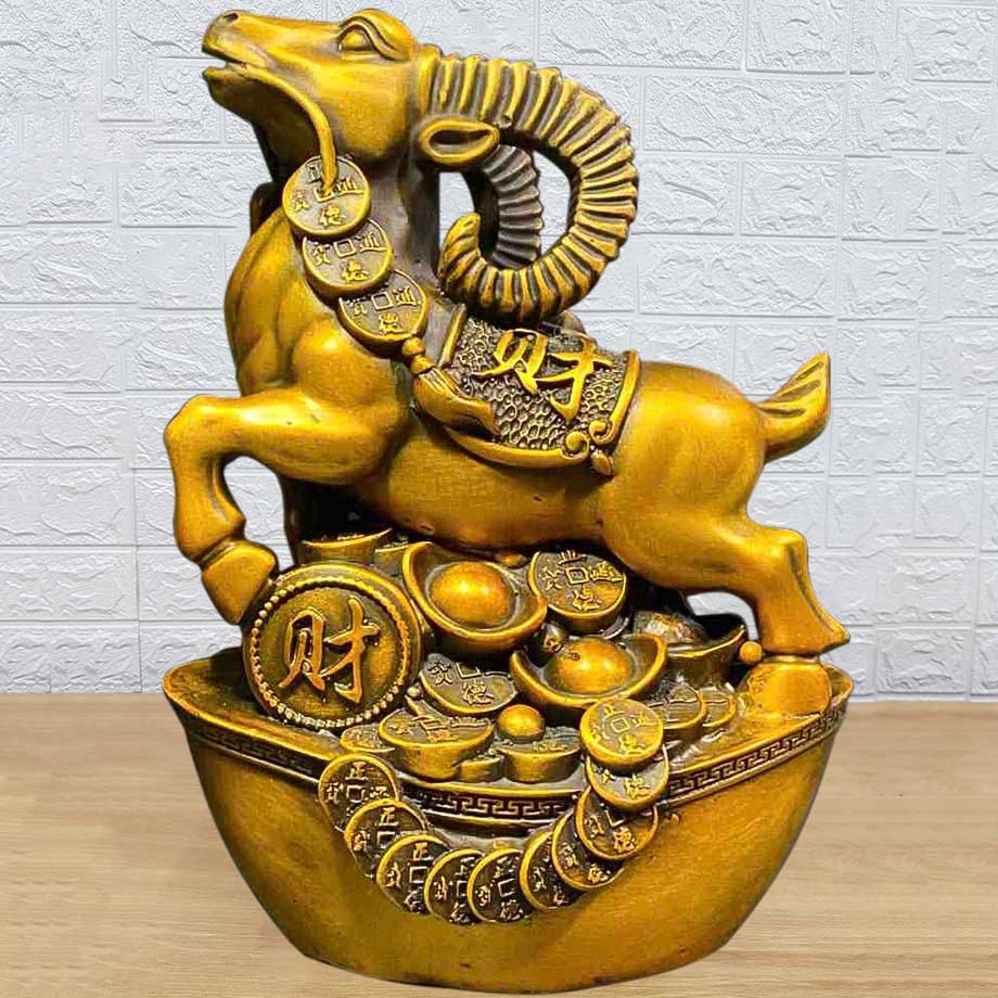 Tượng Con Dê Nằm Trên Nén Kim Nguyên Bảo Bằng Đồng
