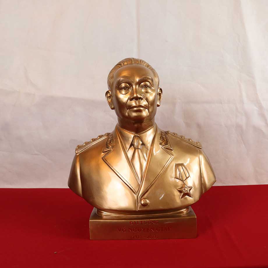 Tượng Đồng Đỏ Đại Tướng Võ Nguyên Giáp Cao 81Cm