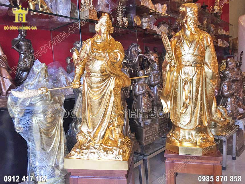Tượng Khổng Minh và Quan Công bằng đồng vàng ám hoa văn tuyệt đẹp 