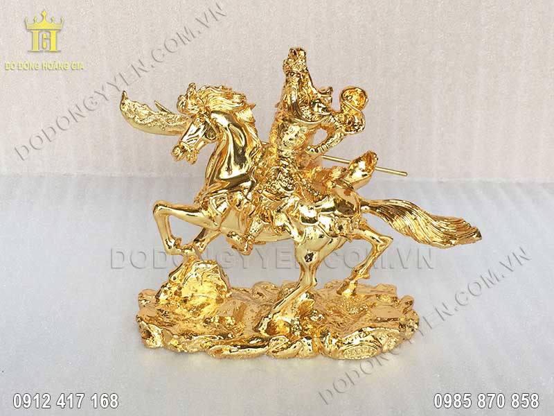  Tượng đồng Quan Công cưỡi ngựa đồng vàng cỡ nhỏ dát vàng  