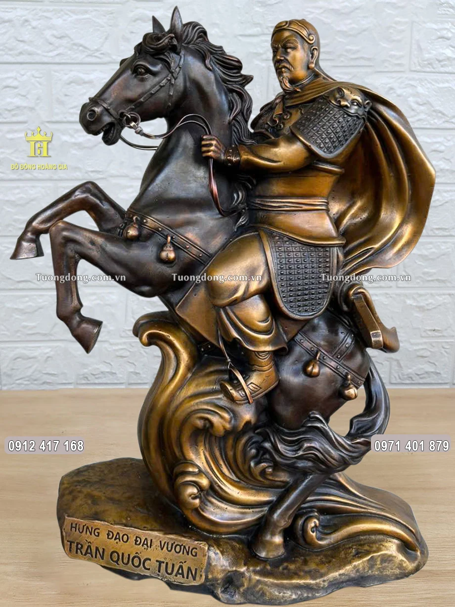 Tượng Trần Hưng Đạo Cưỡi Ngựa Bằng Đồng Hạ Màu Trầm Cổ