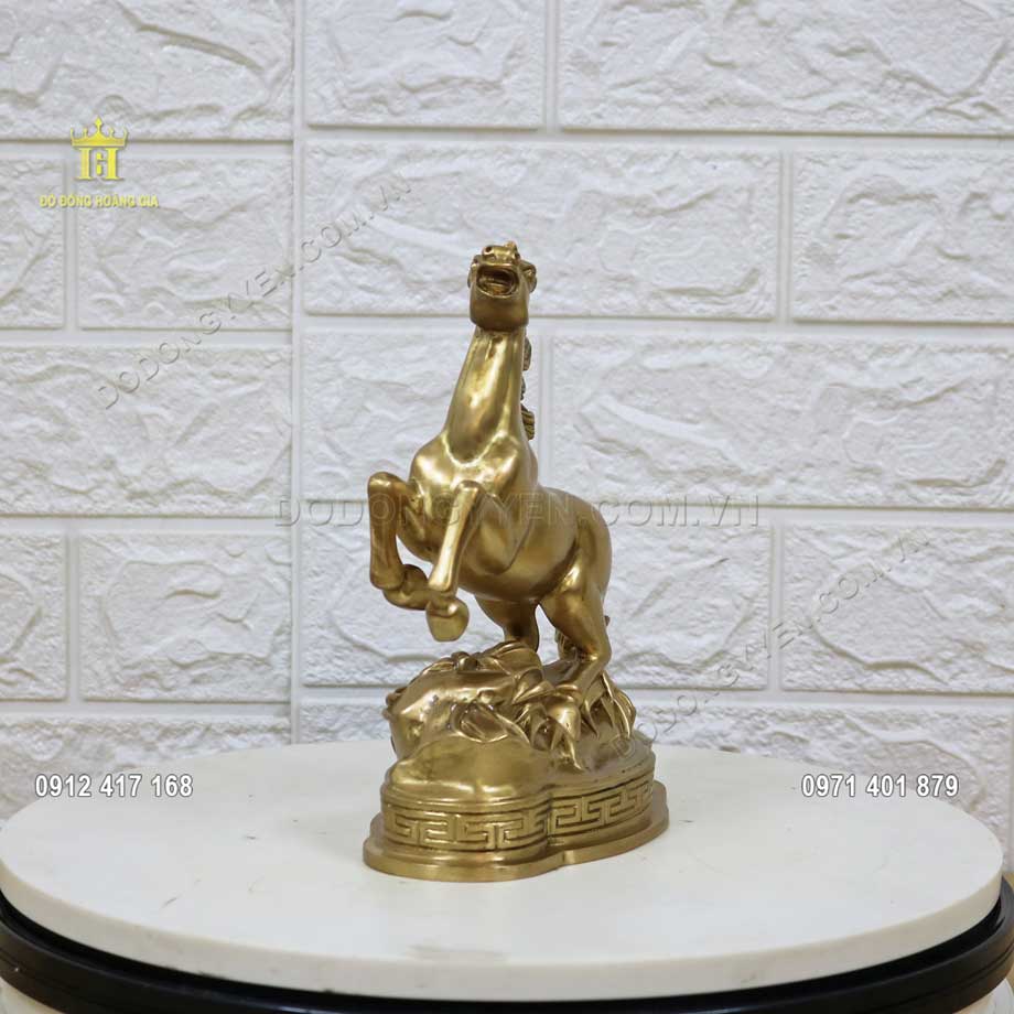 Lưu ý khi đặt tượng ngựa phong thủy bằng đồng vàng