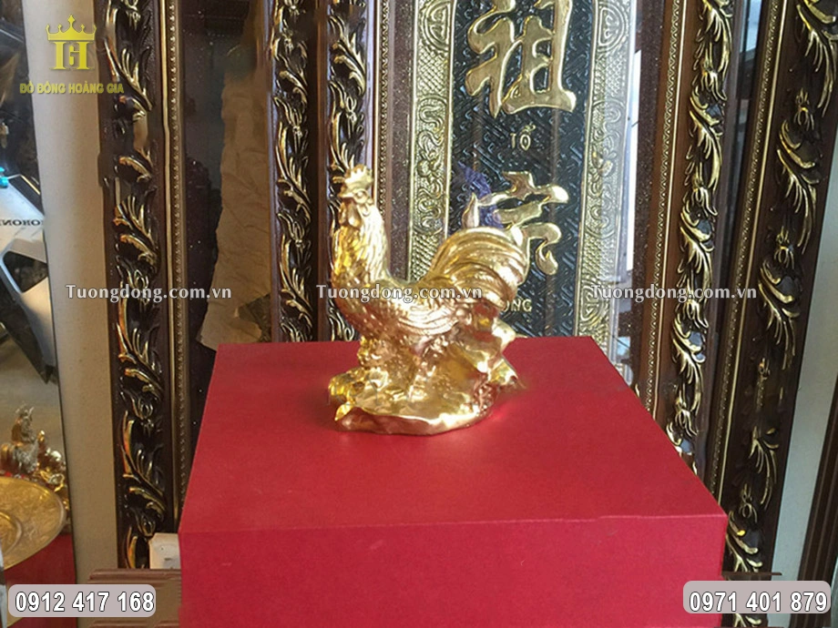 Tượng Con Gà Bằng Đồng Vàng Cỡ Nhỏ 9Cm