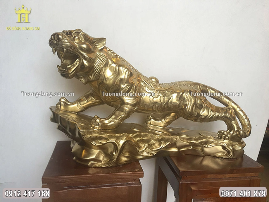 Tượng Hổ Đúc Bằng Đồng Vàng Cát Tút Dài 60Cm