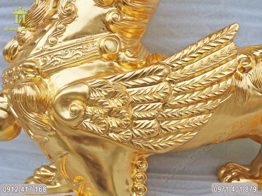 Tượng tỳ hưu mạ vàng 24k phù hợp đặt tại ban thờ thần tài, phòng khách,...