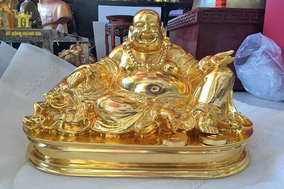 Tượng Phật Di Lặc ngồi mạ vàng mang lại may mắn về tiền tài cho gia chủ 
