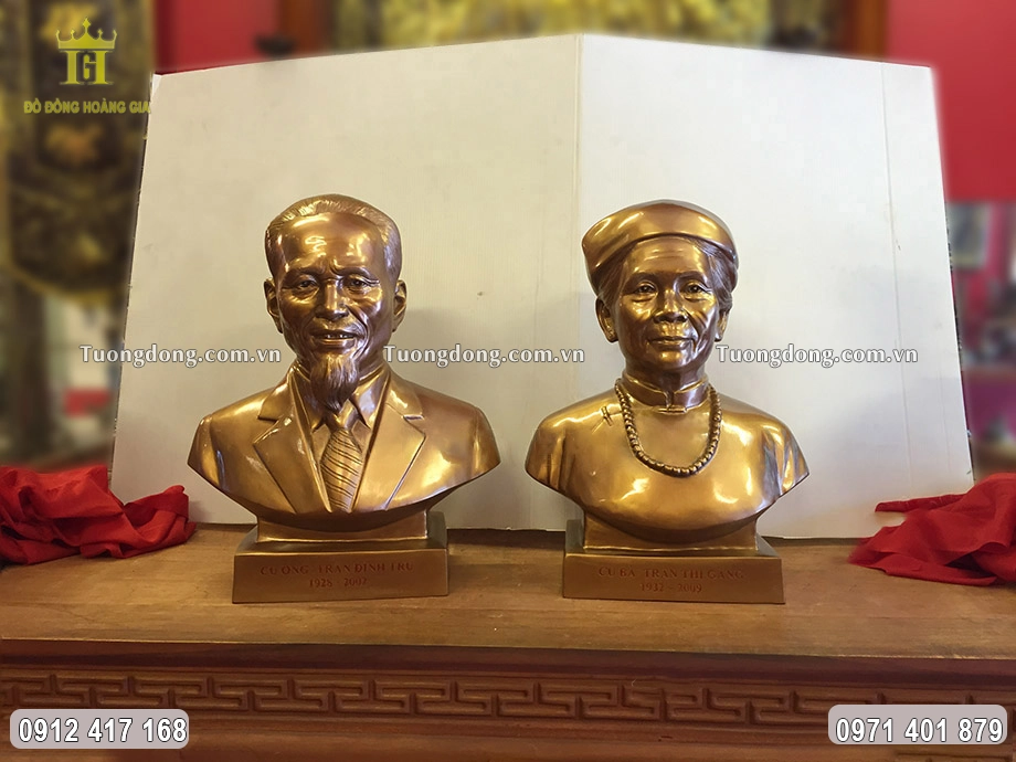 Tượng Chân Dung Bán Thân Ông Bà Cha Mẹ Bằng Đồng